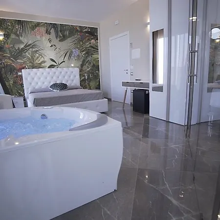 Royal - Beauty & Hotel